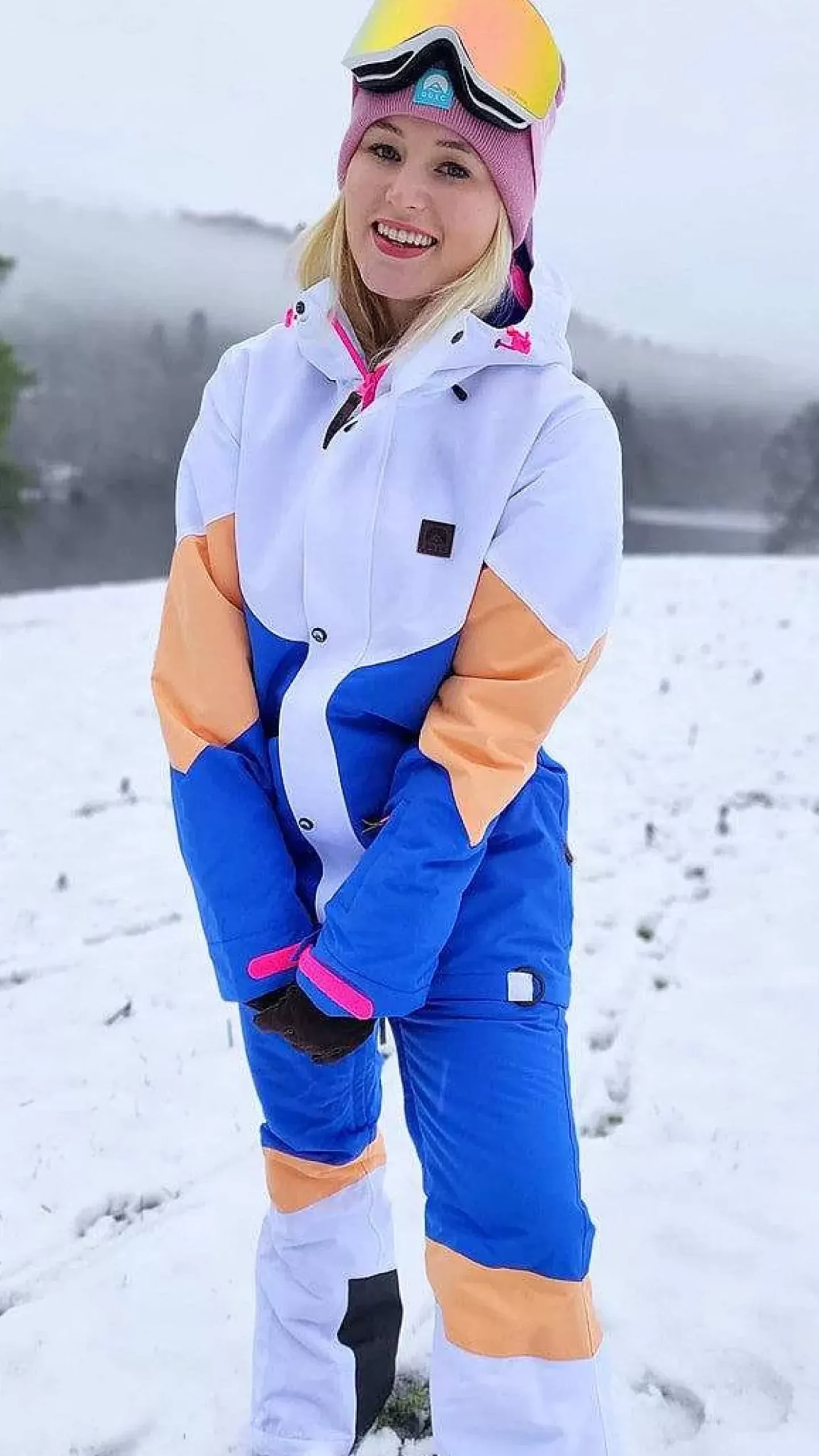 Women OOSC 1080 Jackets & Pants>1080 Women'S Ski & Snowboard Jacket - Pastel Peach, White & Blue