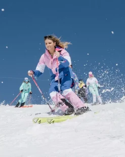 Women OOSC Snow Jackets><noscript><img width=