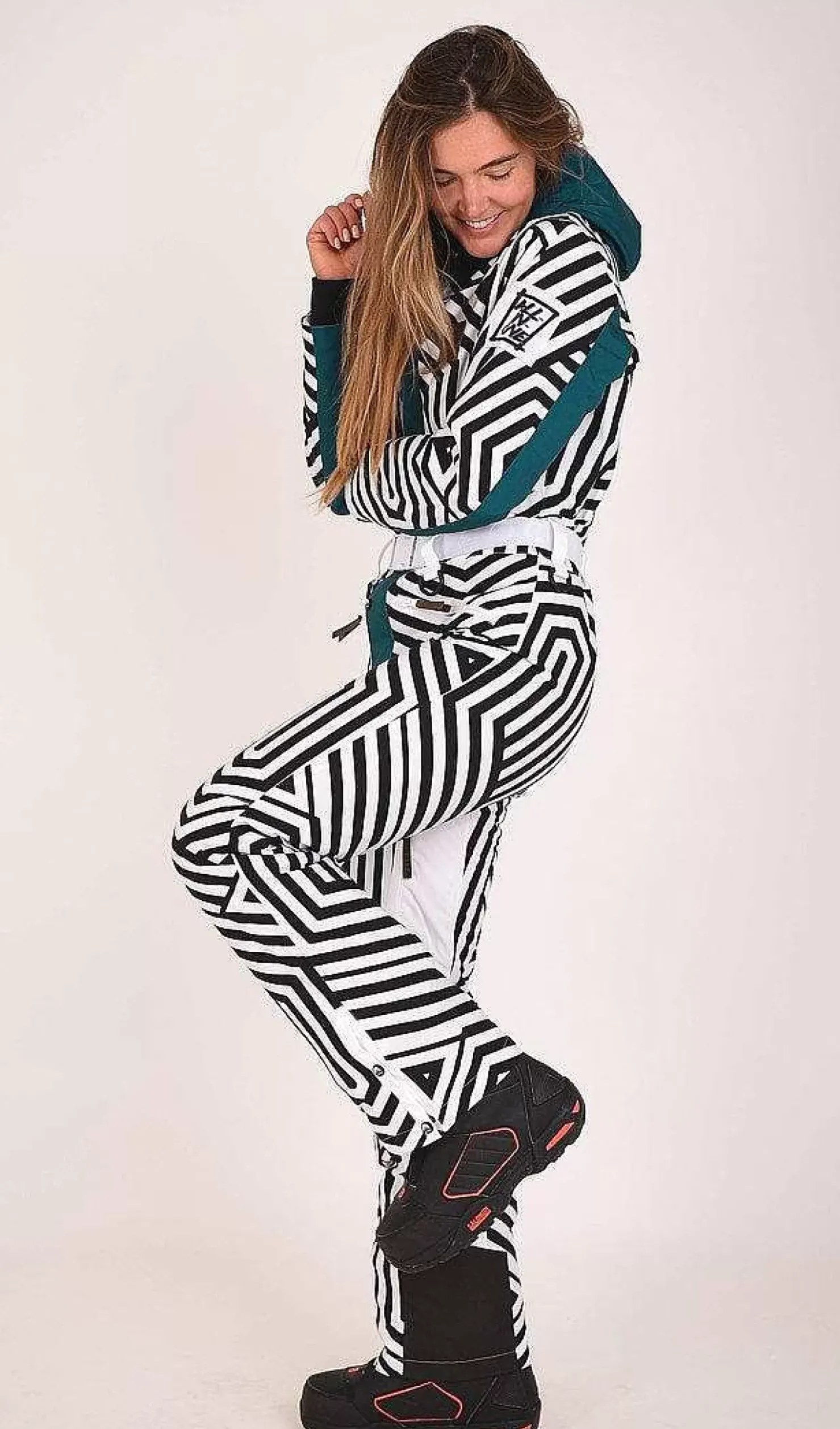 Women OOSC Ski Suits>Fall Line Black & White Female Ski Suit