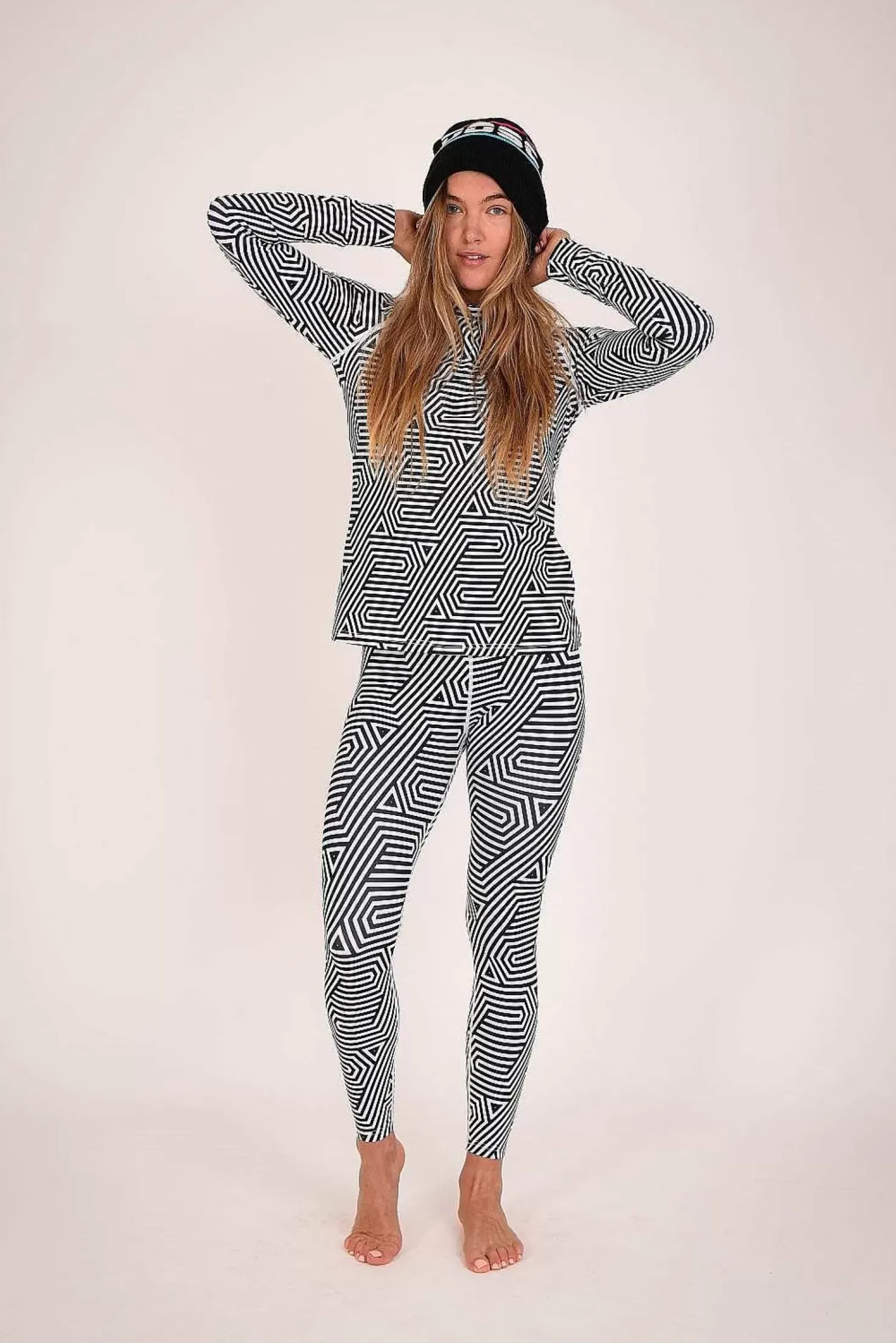 Women OOSC Baselayers>Fall Line Black & White Womens Baselayer Legging