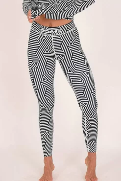 Women OOSC Baselayers><noscript><img width=