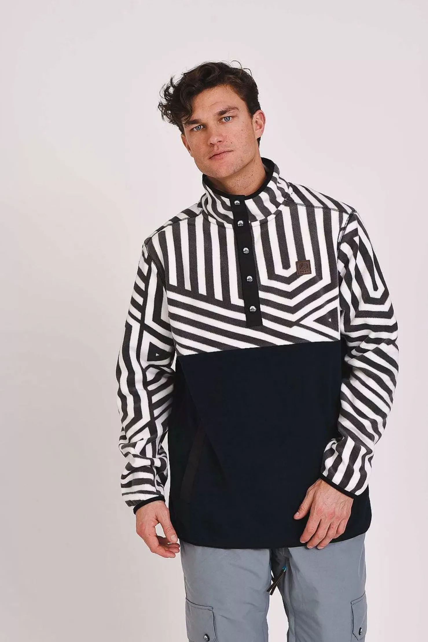 Men OOSC Fleeces>Fall Line Fleece Black - Men'S