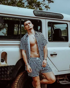 Men OOSC Swim Shorts><noscript><img width=