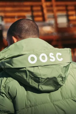 Men OOSC Snow Jackets><noscript><img width=