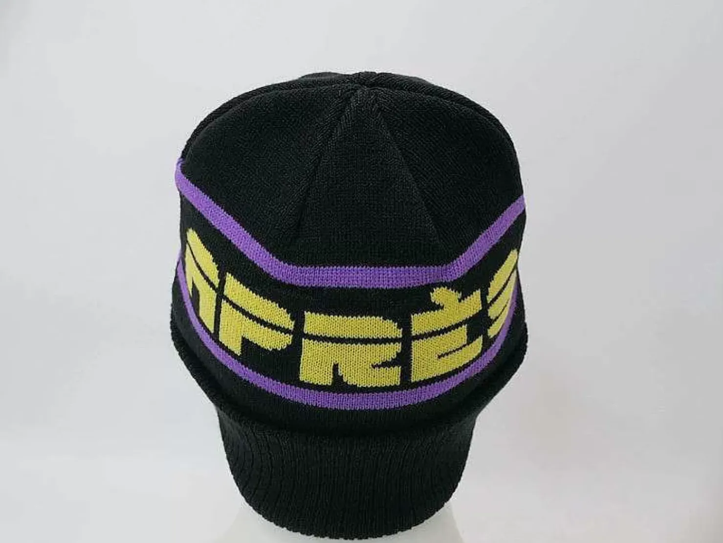 OOSC Beanies>Apres Beanie - Black, Purple, Yellow