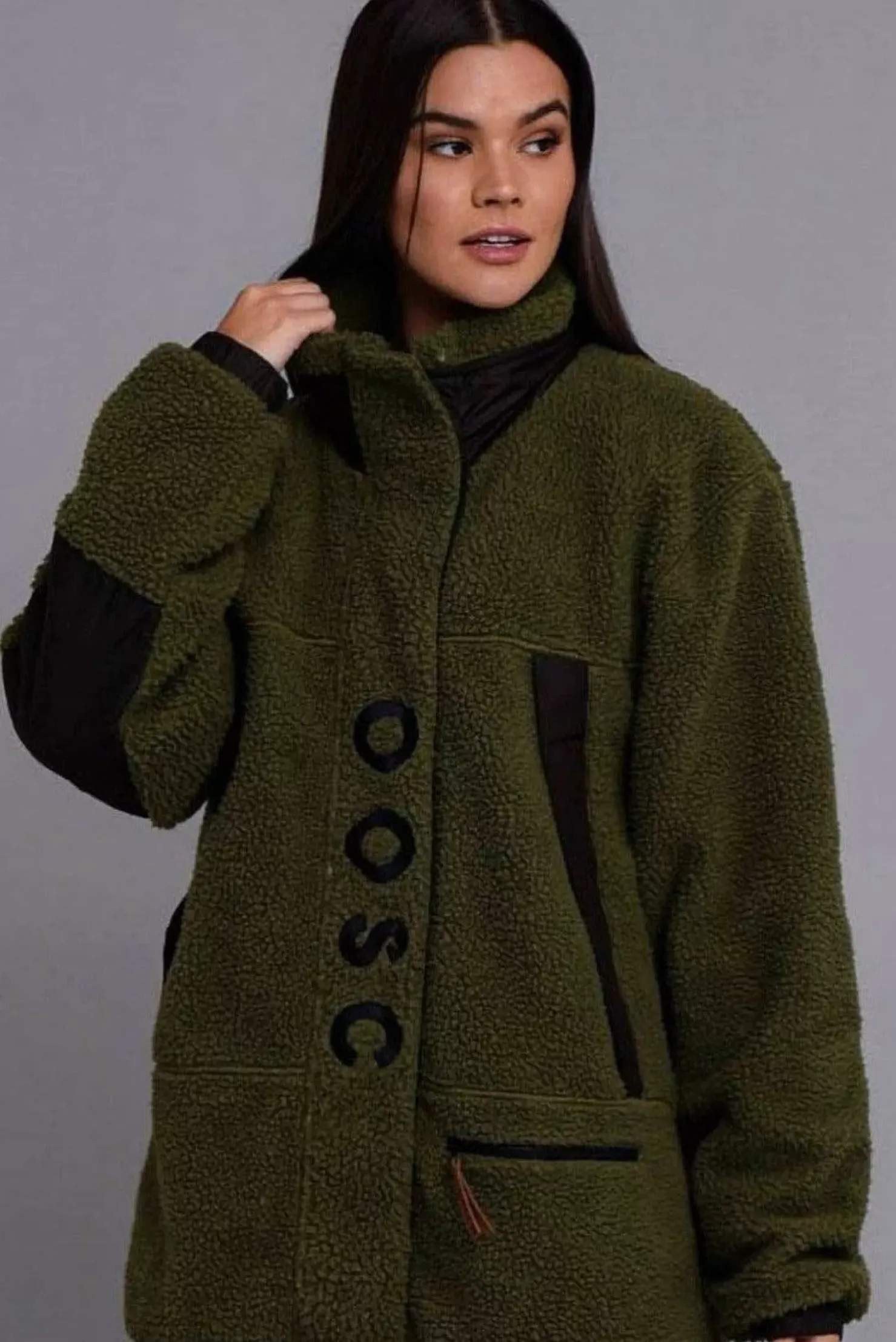Women OOSC Fleece>Sherpa Fleece Jacket - Khaki / Black - Women'S