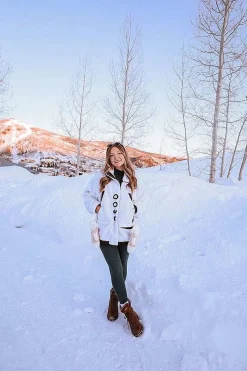 Women OOSC Fleece>Sherpa Fleece Jacket White / Black - Women'S